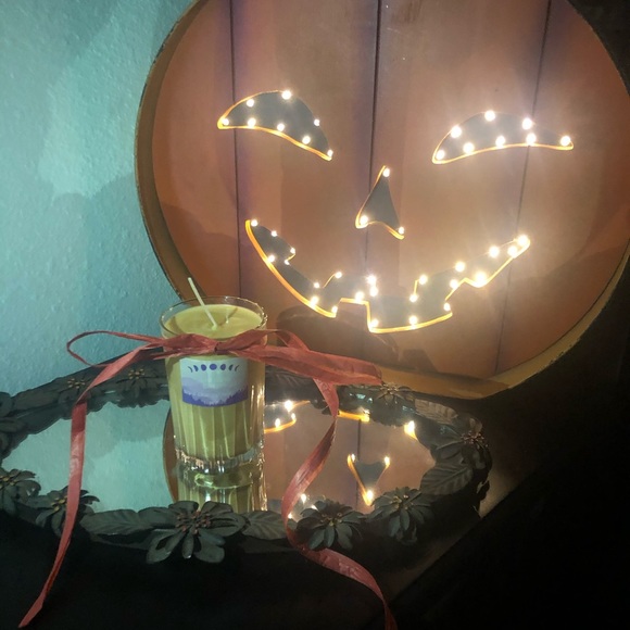 🎃NWT Pumpkin Spice Latte Big Candle - Picture 4 of 4